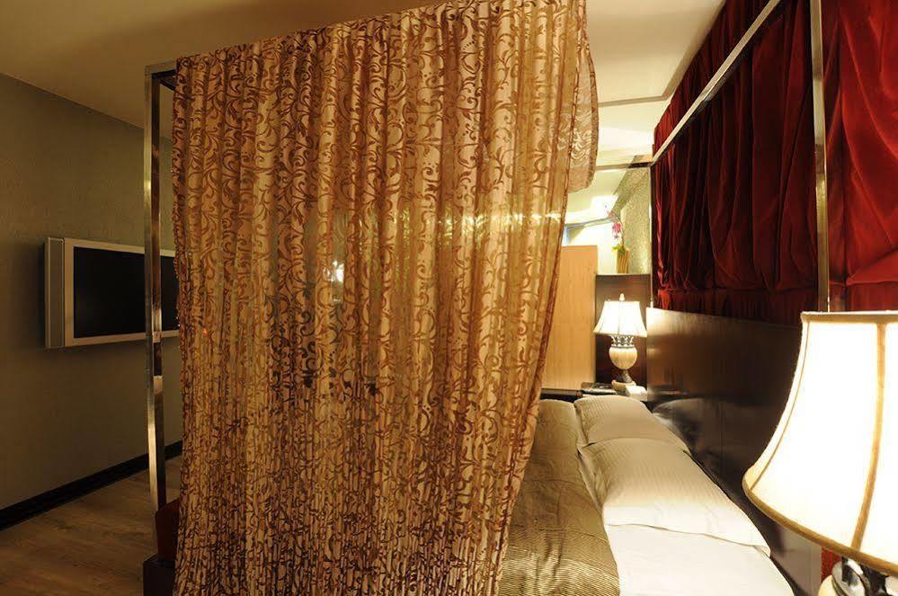 Liti Motel Taizhong Zewnętrze zdjęcie